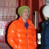 Brad Pitt se je odel v zelo živahne tone ...