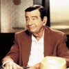 Walter Matthau, z oglatim  obrazom, drobcenimi očkami in velikim nosom in vedno rahlo hudomušniim iz