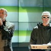 Neil Tennant in Chris Lowe na podelitvi Britov 1996. Njun image je prepoznaven že štiri desetletja.