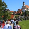 1596455909_cg_ptujska_gora_romarji.jpg