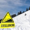 znak, snežni plaz, francoske alpe.jpg