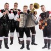Ansambel Kiper sestavljajo Matej Zalar, Niko Filej, Žan Močnik, Matej Mastnak Zajc in Mihael Močnik.