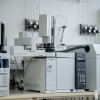 temeljni-kamen-lek-lendava, sandoz, laboratorij-kontrolo-kakovosti, simbolična, farmacija