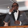 Diddy - Glasbeni mogul Sean Diddy Combs je sedel na zatožno klop.