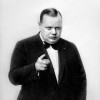 Roscoe Fatty Arbuckle je bil nesrečna figura - uspešen igralec in režiser iz samih začetkov nemega f