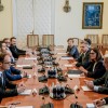 parlamentarni vrh sestanek strank.jpg