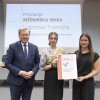 vel_inĺ˝enirska_iskra_zoja_in_lana_z_ministrom.jpg