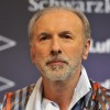 Dino Merlin se je zaradi odpovedanega koncerta v Kraljevu znašel v središču ostrega spora z organizatorji.