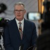 Avstralski notranji minister Tony Burke.jpg