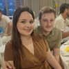 Eva s svojim izbrancem. Kako smo radovedni!
