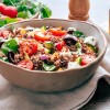 mediteranska solata s kvinojo