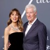 Richard Gere - 1. Richard Gere se je s soprogo sprehodil po rdeči preprogi v