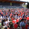 množica otrok na stadionu Poljane