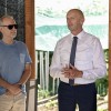 predaja-defibrilatorja-na-planini-pri-raki