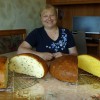 Nada je lahko vesela in ponosna, ker zna speči tako lep in dober kruh