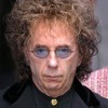 Phil Spector pred sodiščem v Los Angelesu leta 2004. Glasbeni genij je vse bolj postajal osrednja os