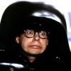 Kot nerodni zlobnež Lord Temna čelada v kultni parodiji Vesoljska jajca iz leta 1987 je ustvaril eno