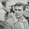 Mladi Miloš se na železniški postaji znajde med prestrašeno množico, ki v splošni paniki nedolžnega fotografa razglasi za vohuna in ga pošlje v smrt.