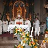 procesija-z-luckami, grad, romarji, velka-mesa