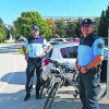 policisti na terenu_092702.jpg
