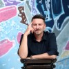 Humor Jerneja Čamplja temelji na presenečenju, absurdnih povezavah in zelo natančnem občutku za rite