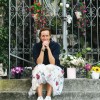 Anja Klančar ob Marijinem svetišču