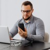 Pogled na telefon