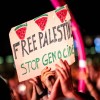 »Free Palestine« – dve besedi, ki sta znova odprli vprašanje, kje se konča politično stališče in začne pritisk na umetnike.