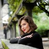 Maja danes veliko bolj kot velike dosežke ceni iskren stik z ljudmi in življenje, v katerem ostaja z