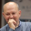 Andrej Ilc, urednik prevodnega leposlovja pri Mladinski knjigi in pobudnik zbirke Živi klasiki, prav