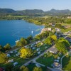 camp plaža jezero poletje.jpg