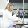 delo v laboratoriju Medex_foto Jože Suhadolnik (Delo mediji).jpg