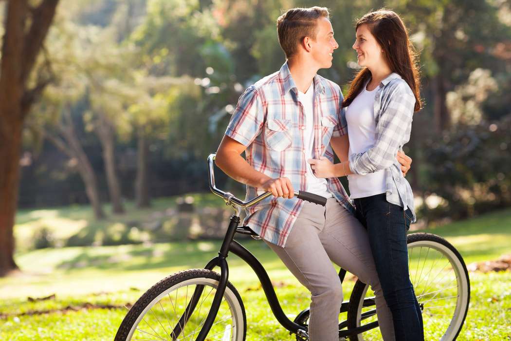 bigstock-lovely-happy-teenage-couple-hu-47958413