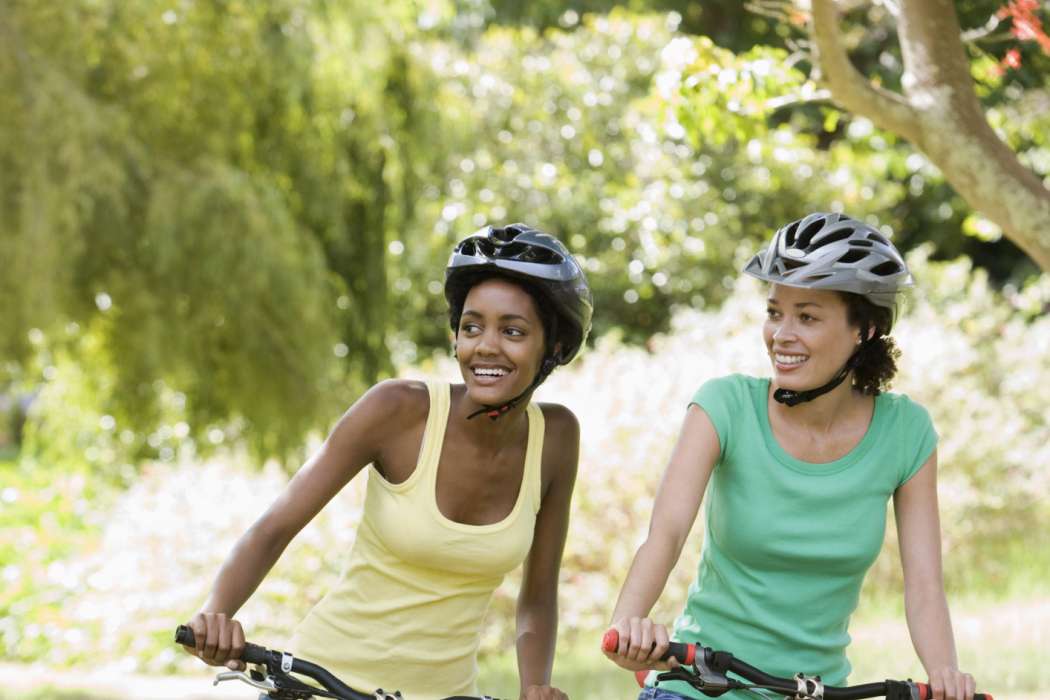 riding-bikes-w-helmets