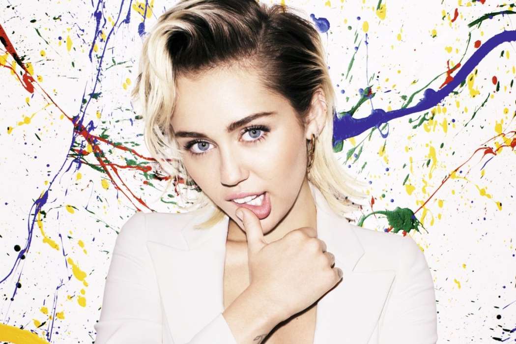 miley-cyrus-in-elle-magazine-october-2015-issue_5