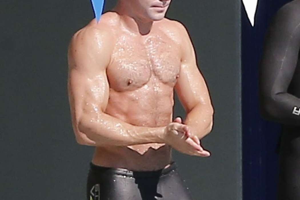 zac-efron-goes-shirtless-for-baywatch-swimming-lessons-23