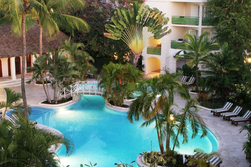 mango-bay-hotel-pool-barbados