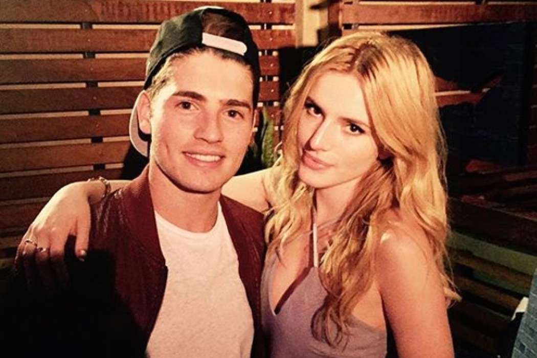 bella-thorne-gregg-sulkin