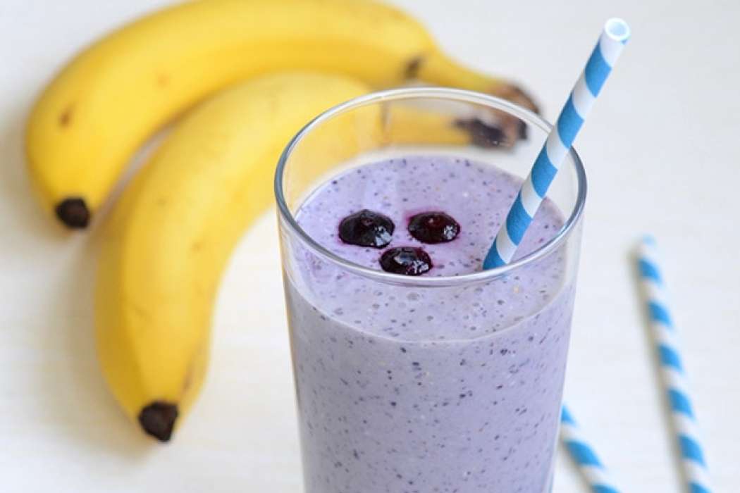 blueberry-oatmeal-smoothie-6