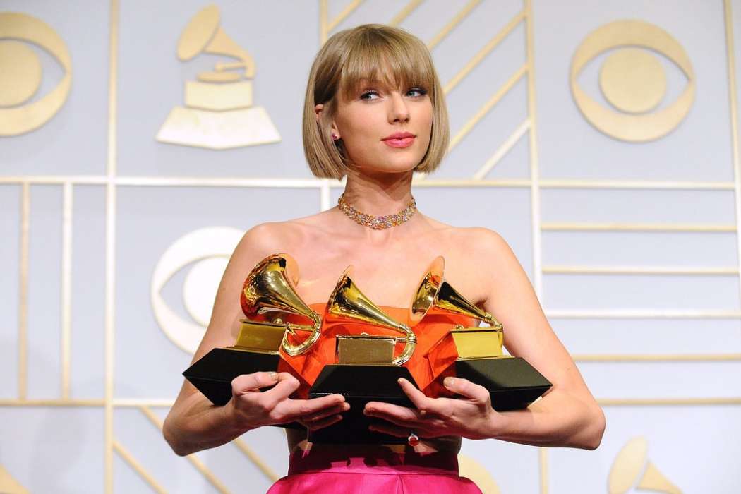 Celebrity-Reactions-Taylor-Swift-Grammys-Speech-2016