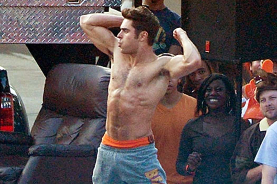 zac-efron-dancing-neighbors-2-lg