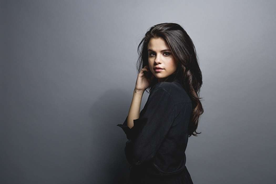 selena_gomez_0_1445003074