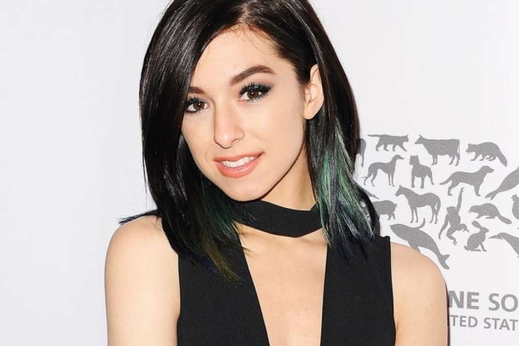 christina-grimmie-db7595b0-e9ad-4786-8327-1facfad81d9c