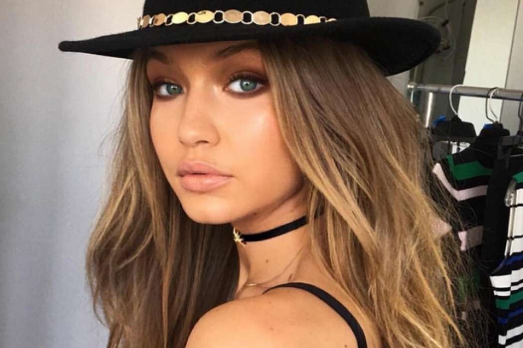 chockersmain6868-ini-yang-gigi-hadid-makan-dalam-satu-hari