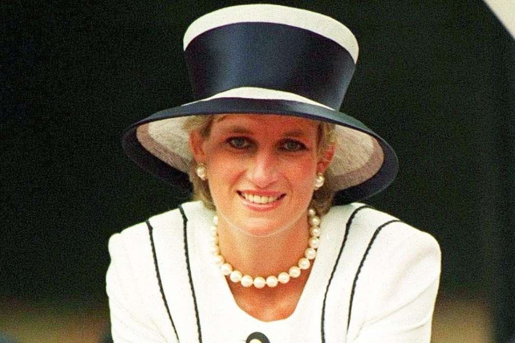 diana spencer klobuk