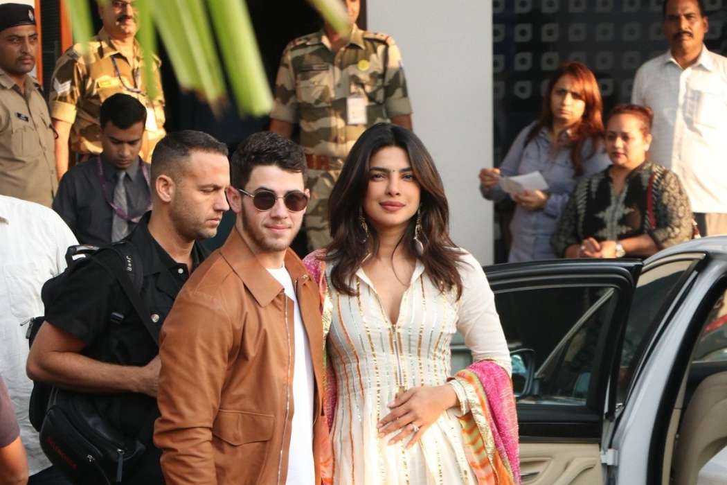 nick jonas, priyanka chopra