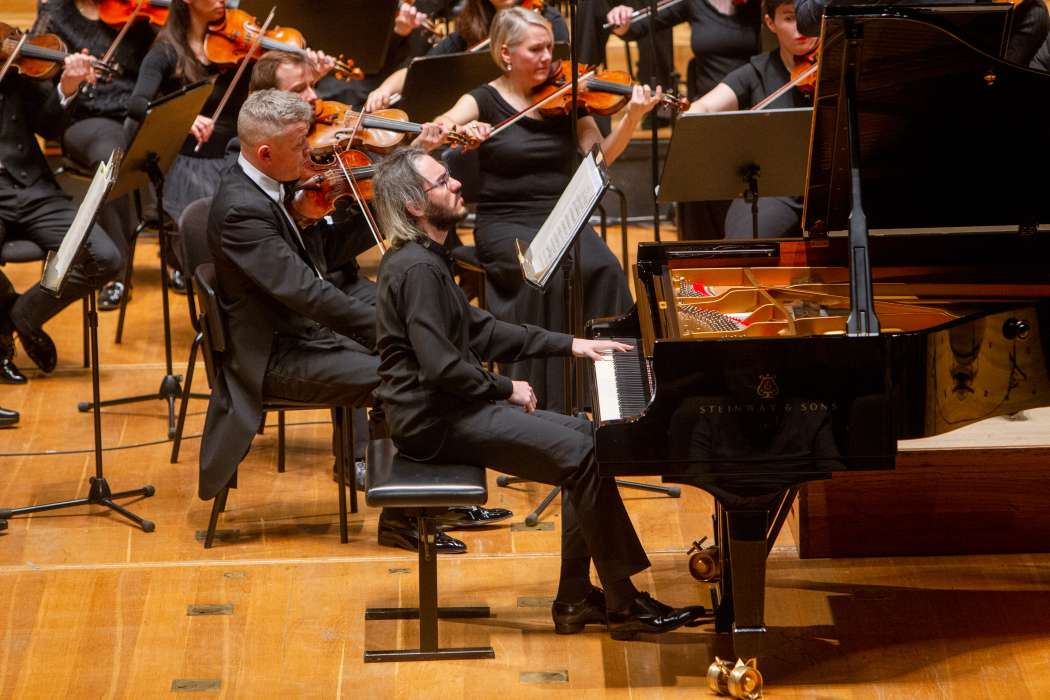 Zimski festival Aleksander Gadžijevin Simfonicni orkester RTV Slovenija Cankarjev dom