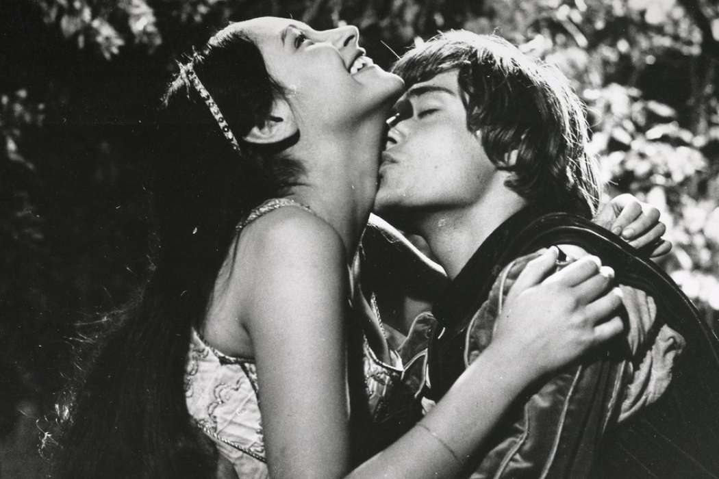 Leonard Whiting in Olivia Hussey