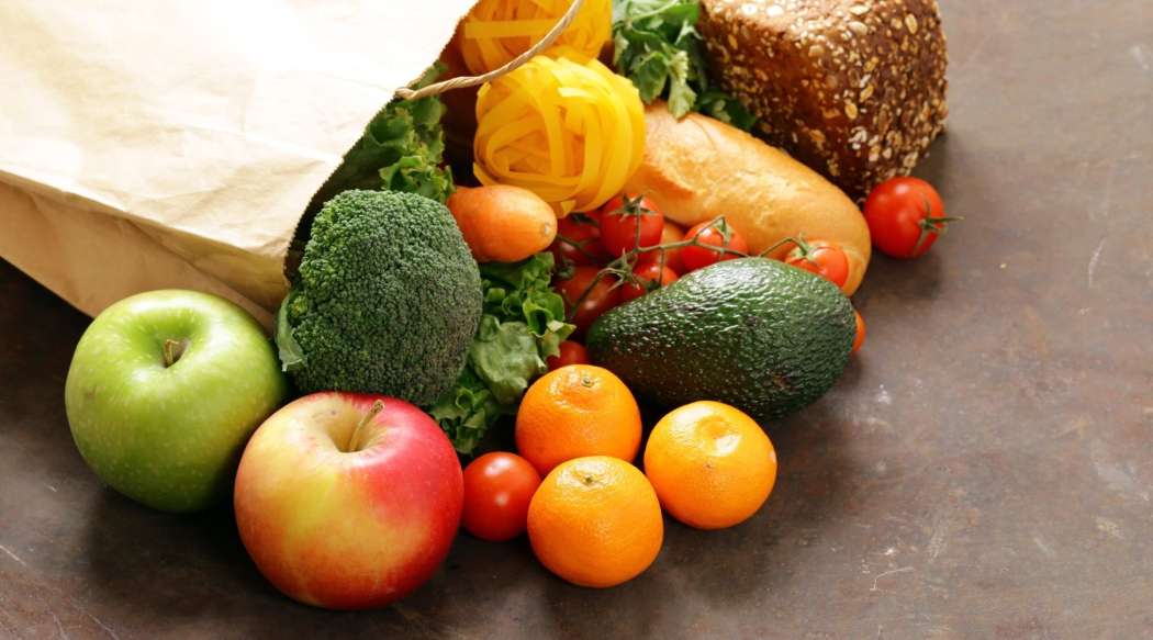 Hrana, zelenjava, sadje, testenine, kruh