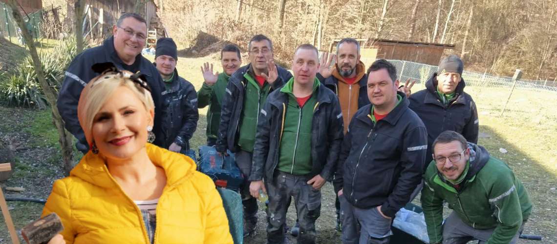 Tukaj med prenovo živi ekipa Delovne akcije